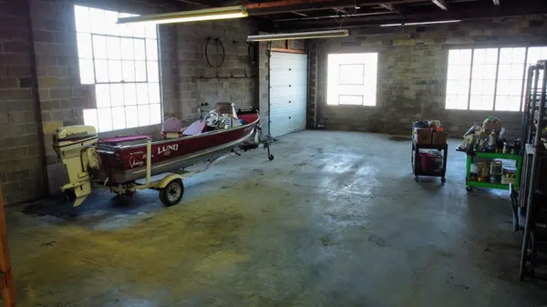 182 Chatham ST, Hamilton, ON L8P 2B6