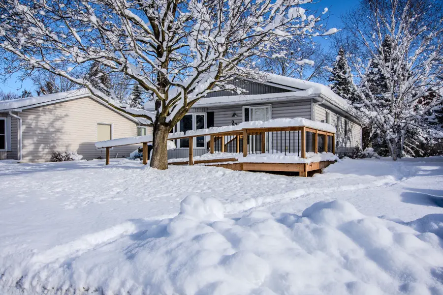 27 Royal Oak DR, Innisfil, ON L0L 1L0