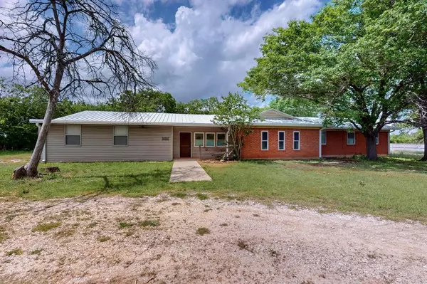 6625 Conveyor Drive, Burleson, TX 76031