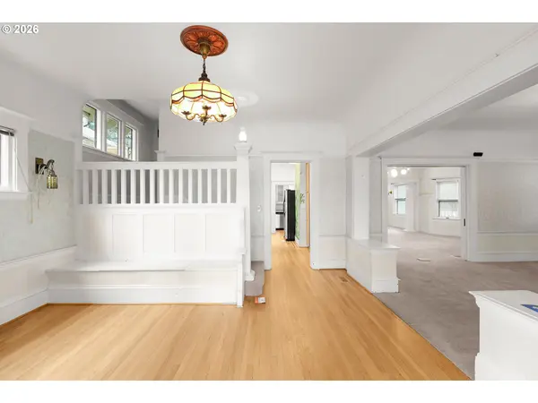 2936 SE TAYLOR ST, Portland, OR 97214