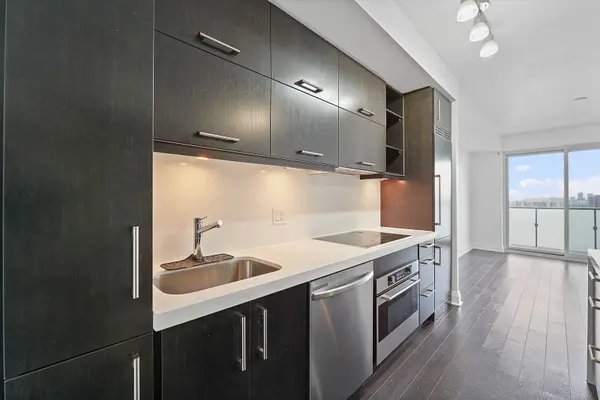 Toronto, ON M5S 0A6,65 St Mary ST #2205