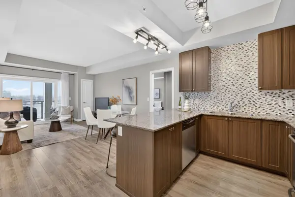 670 Gordon ST #408, Whitby, ON L1N 0K9