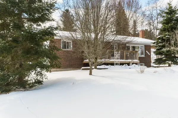 Burk's Falls, ON P0A 1C0,234 YONGE ST