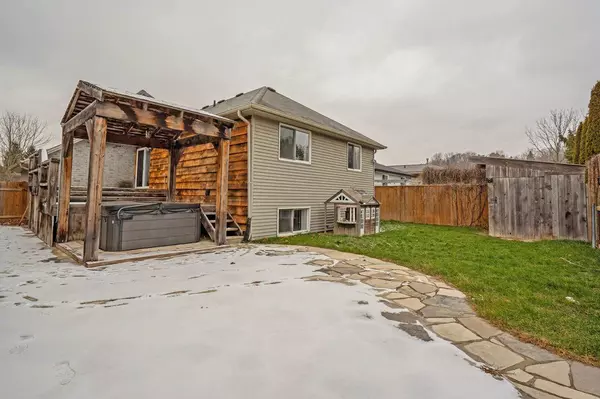 Central Elgin, ON N5L 1B2,307 Frances ST