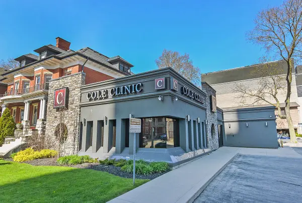 424 WATERLOO ST, London East, ON N6B 2P2