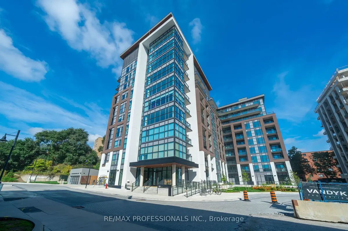 25 Neighbourhood LN #901, Toronto W07, ON M9Y 0C4