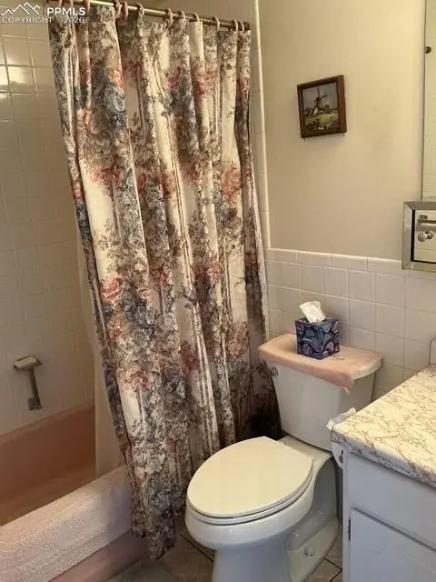 411 lakewood CIR #C903, Colorado Springs, CO 80910