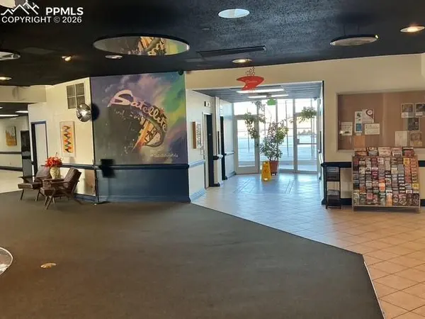 411 lakewood CIR #C903, Colorado Springs, CO 80910