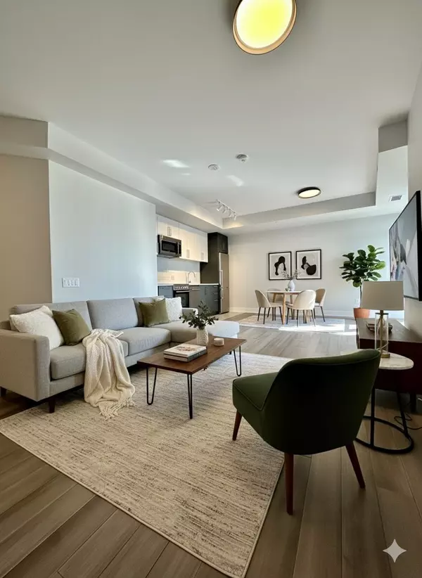 2525 Bathurst ST #1201, Toronto C04, ON M6B 2Y9