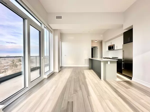 Toronto C04, ON M6B 2Y9,2525 Bathurst ST #1303