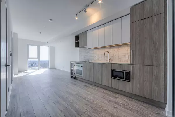 Toronto, ON M5P 0A6,2020 Bathurst ST #1703