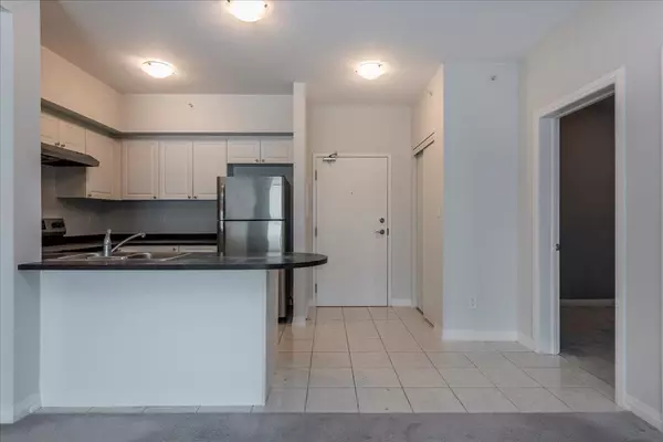 Barrie, ON L4M 0K9,299 Cundles RD E #306