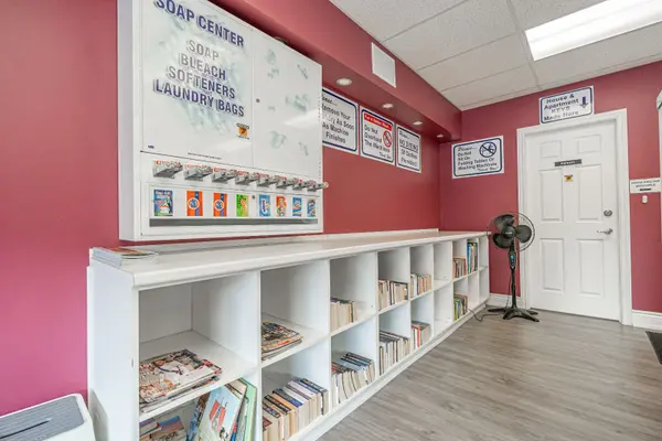 30 Queen ST W, Springwater, ON L0L 1P0