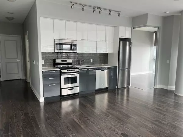 Toronto W06, ON M8V 0A3,80 Marine Parade DR #1608