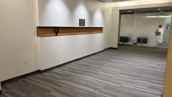 Burlington, ON L7L 6W6,5500 North Service RD #900