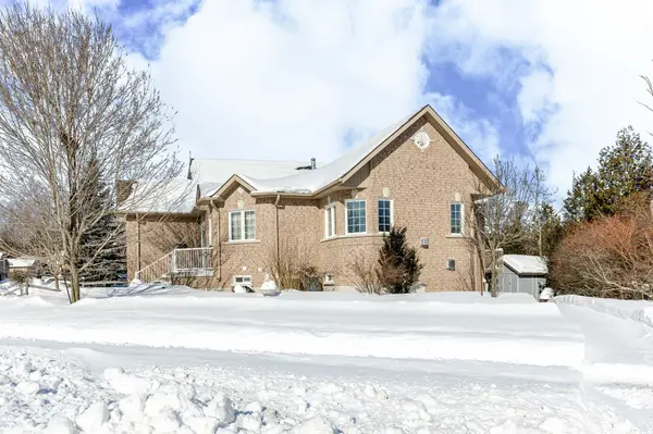 Cavan Monaghan, ON L0A 1G0,30 Brookside ST