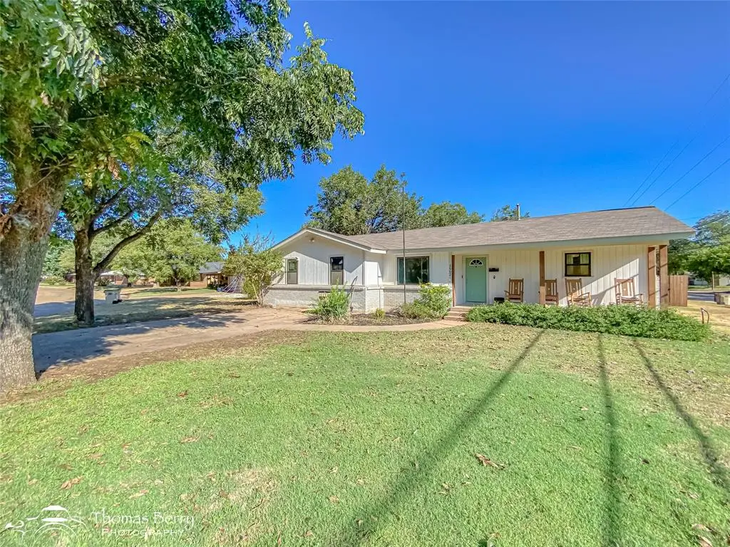 1502 Sunset Street, Merkel, TX 79536
