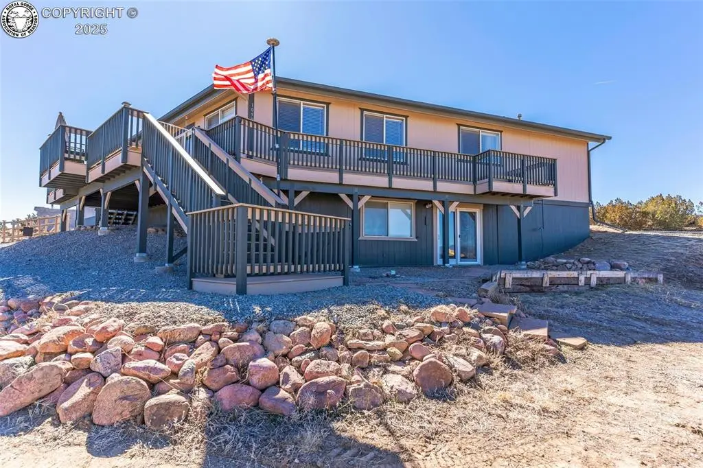 1050 Coal Creek DR, Coal Creek, CO 81221