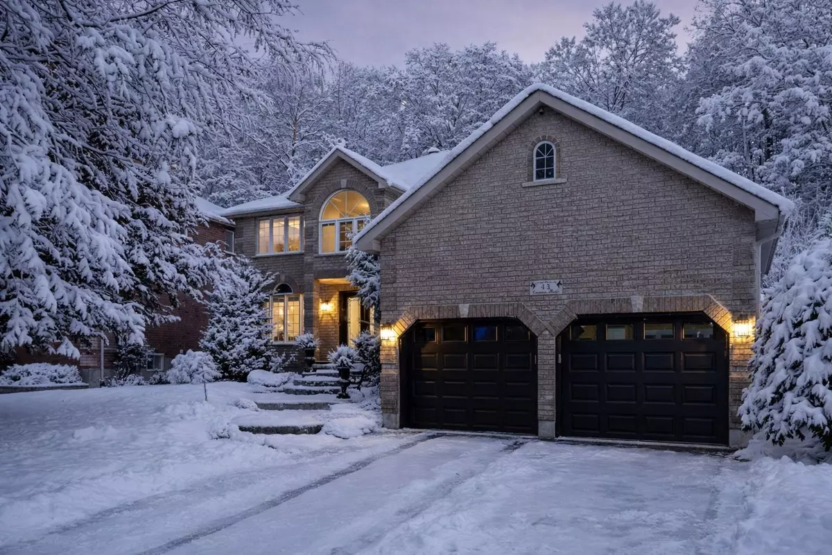 Barrie, ON L4N 9S1,43 Crimson Ridge RD