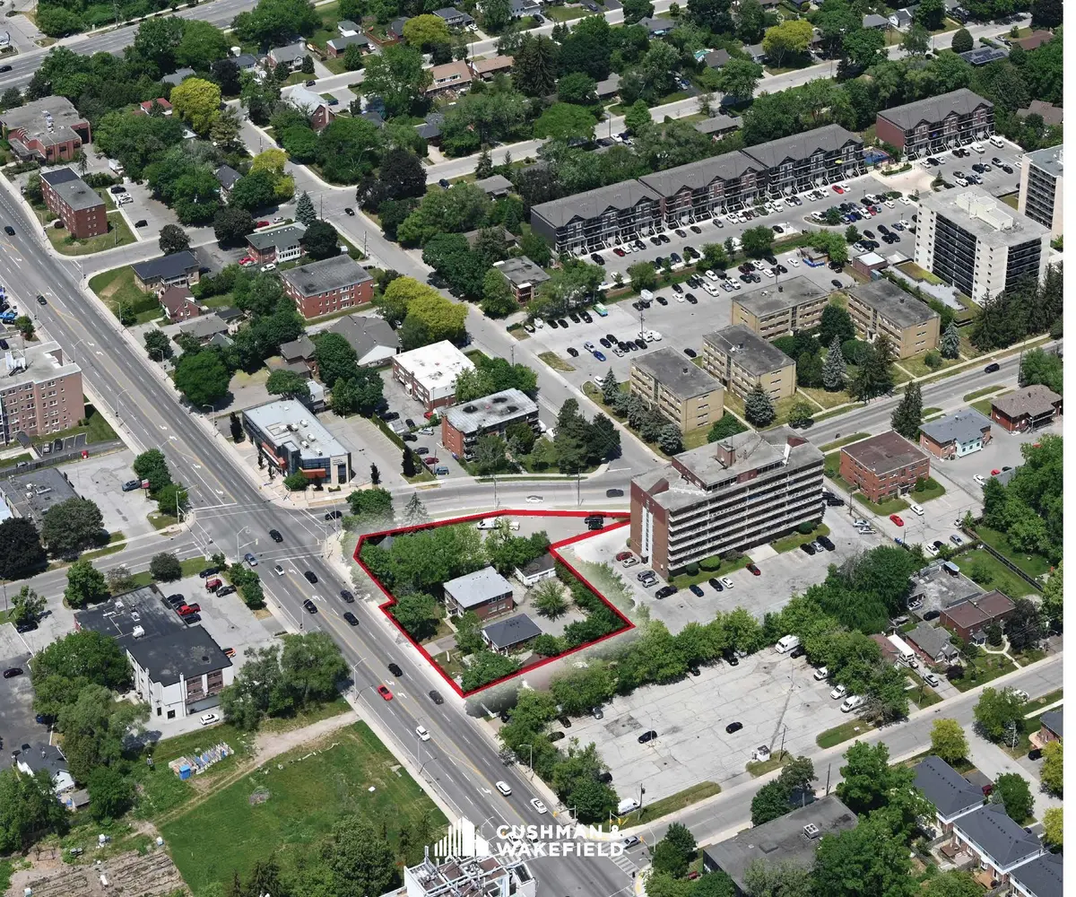 789-795 Brant ST, Burlington, ON L7R 2J2