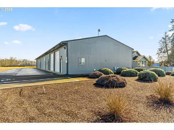 93303 PRAIRIE RD, Junction City, OR 97448