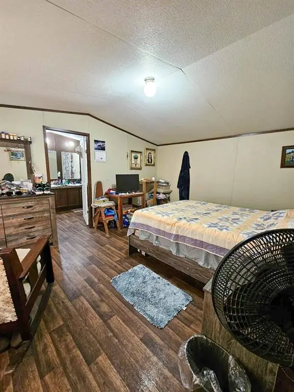 301 An County Rd 1370, Palestine, TX 75801