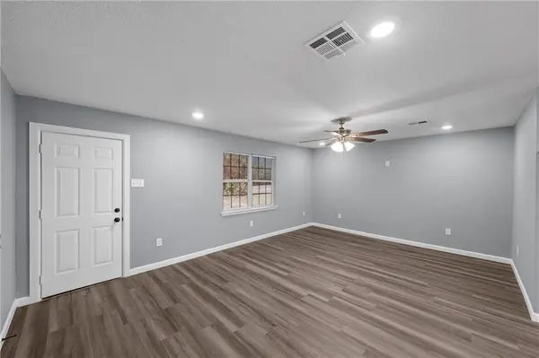 12932 Old Dallas Road, West, TX 76691