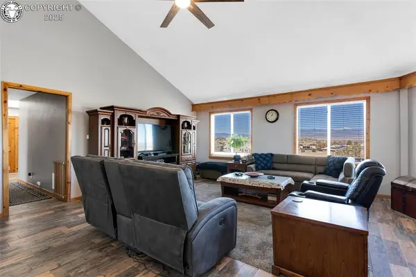 1050 Coal Creek DR, Coal Creek, CO 81221