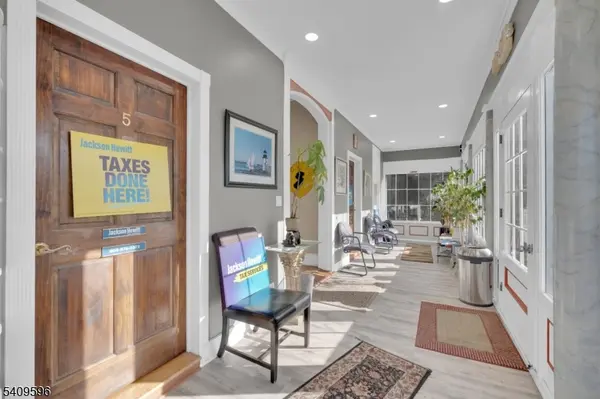 305 E High St, Bound Brook Boro, NJ 08805