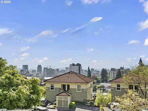 Portland, OR 97210,325 NW UPTOWN TER #1A