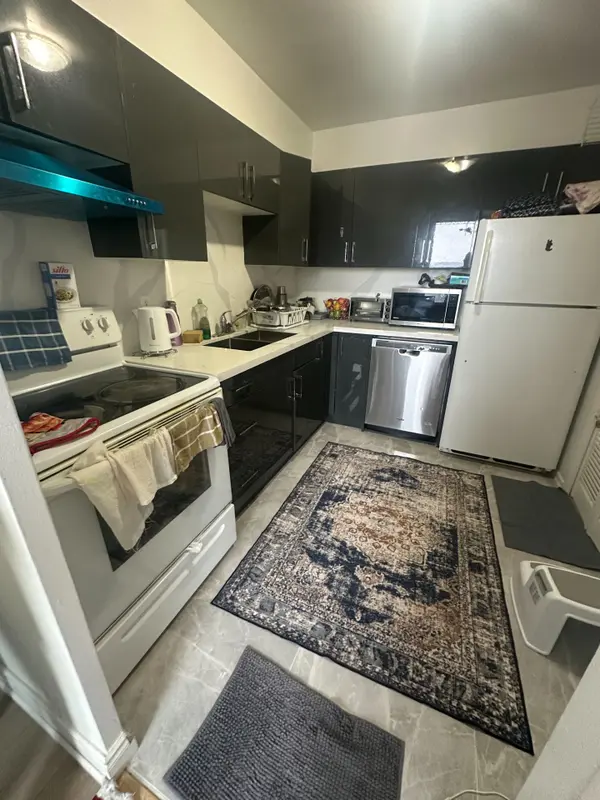 20 Edgecliff Golfway #1403, Toronto C11, ON M3C 3A4