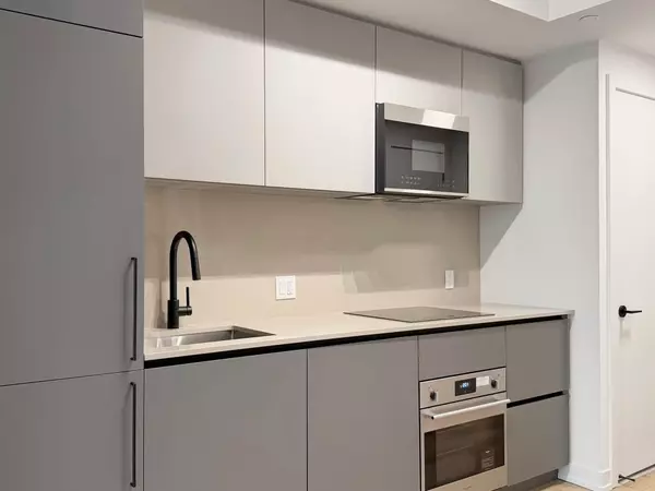 Toronto C08, ON M5A 2Y2,35 Parliament ST #505