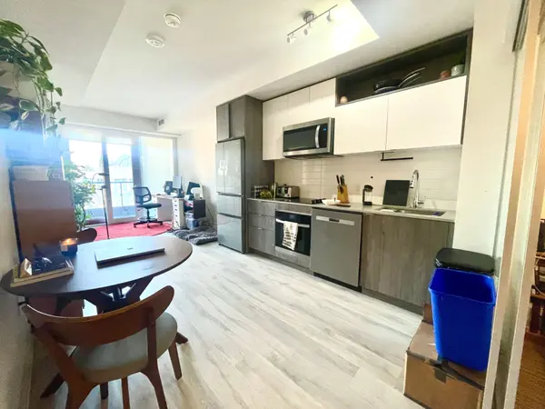 Toronto, ON M5A 0X6,70 Princess ST #807E