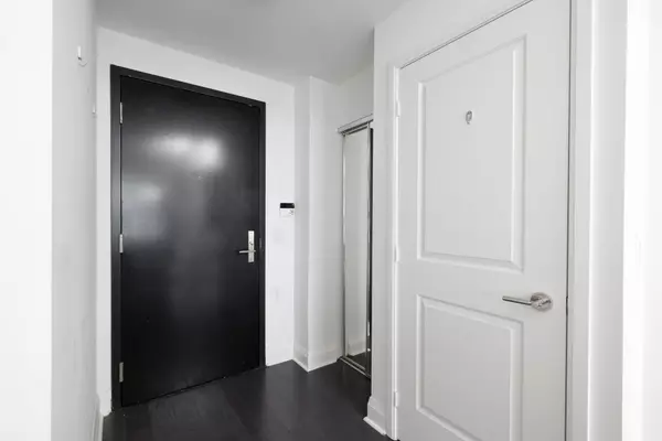 Toronto, ON M5S 0A6,1080 Bay ST #2511