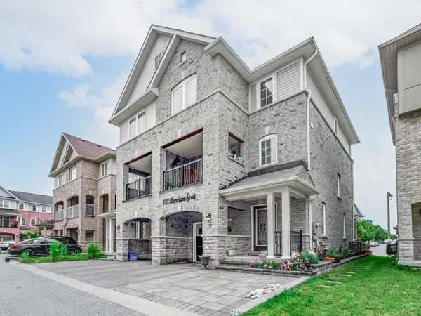 138 Barnham ST, Ajax, ON L1Z 0K7