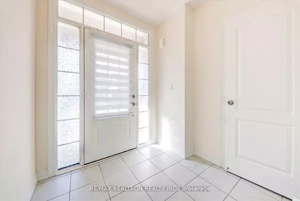 Georgina, ON L0E 1R0,122 Cliff Thompson CT