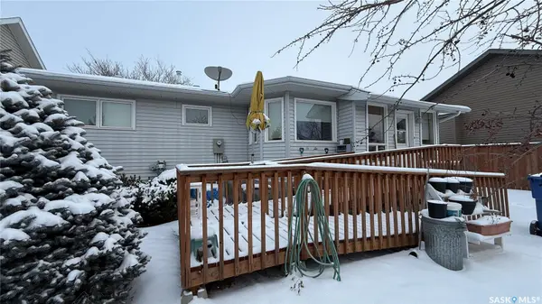 10326 Henderson DRIVE, North Battleford, SK S9A 3Y9