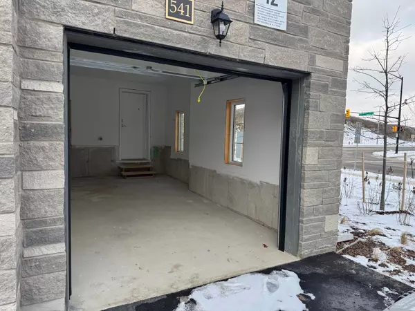 Caledon, ON L7C 1Z9,541 Tim Manley AVE