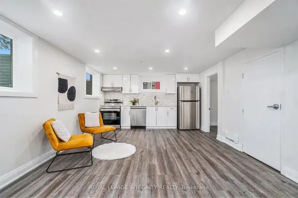 26-B Majestic DR, South Of Baseline To Knoxdale, ON K2G 1C7