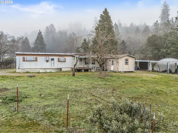 1833 PLEASANT VALLEY RD, Merlin, OR 97532