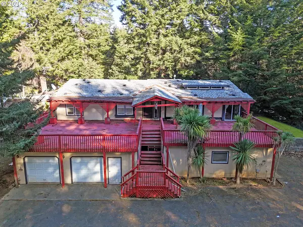 19026 PACIFIC CREST DR, Brookings, OR 97415