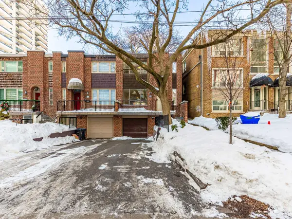 Toronto C10, ON M4S 1C5,224 Balliol ST