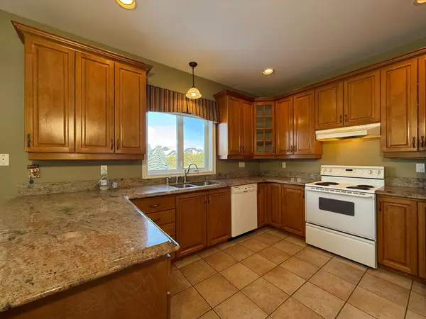 East Gwillimbury, ON L0G 1V0,22 Whitebirch LN