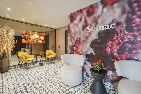 4 Spice WAY #213, Barrie, ON L9J 0M2