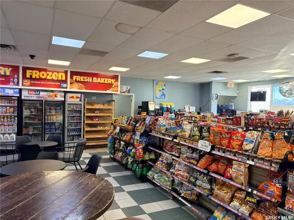 330 Silverwood ROAD, Saskatoon, SK S7K 6Y4