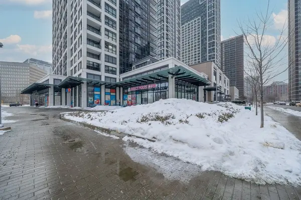 Toronto, ON M9A 0C8,5 Mabelle AVE #4236