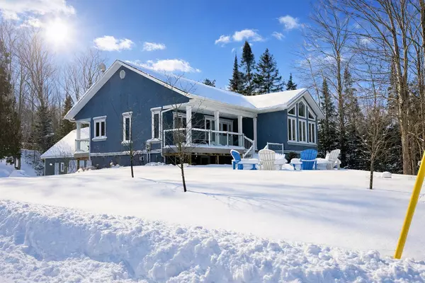 South Bruce Peninsula, ON N0H 2G0,37 Silver Lake CRES