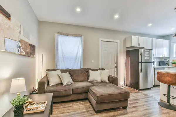 56 Palmer ST, London North, ON N6H 1P7