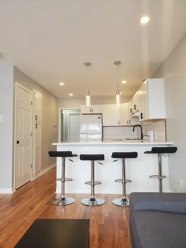 1329 Bloomsbury CRES, Parkway Park - Queensway Terrace S And Area, ON K2C 2Y8