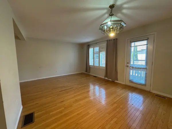 Hamilton, ON L9B 2T8,1889 Upper Wentworth ST #35